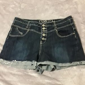 Rue 21 jean shorts size 13/14 buttonup